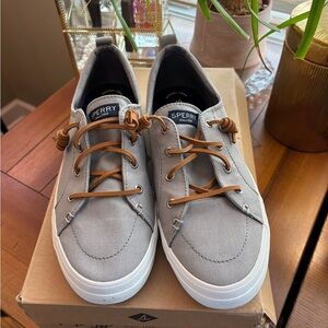 Women’s~ Sperry Crest Vibe Canvas Boat Shoes! 🛥️